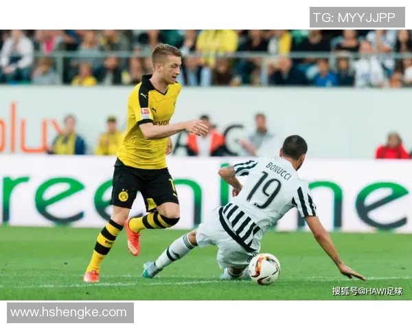 国外足球明星的表现分析与评价技巧探讨