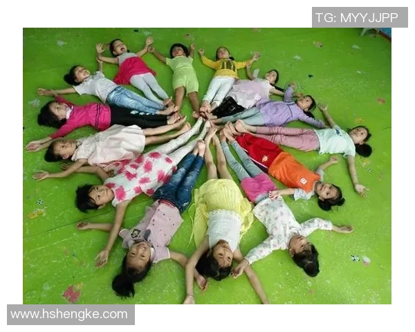 足球明星的韵律之声在场上飞扬激情四溢的梦想与荣耀共舞